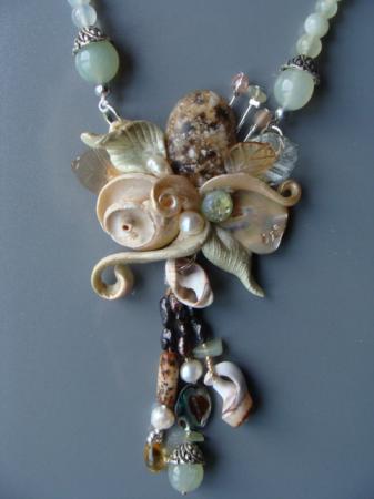 collier jade, nacre, perles de culture - détail