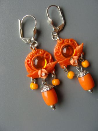 boucles d'oreilles oranges
