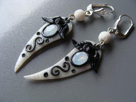 boucles d'oreilles feuilles blanc/noir